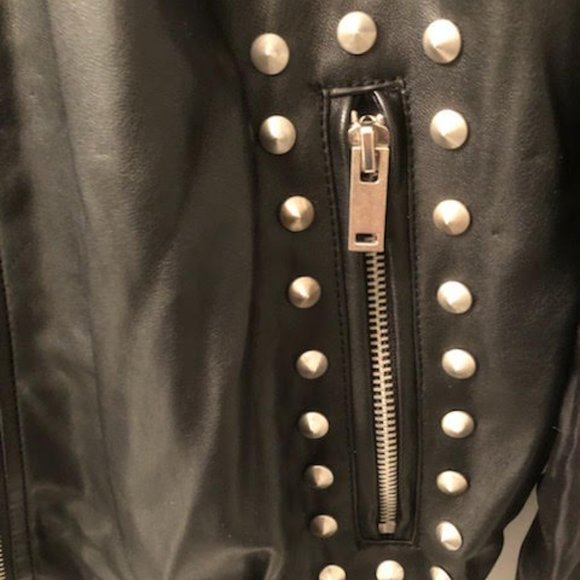ZARA CHIC BLACK LADIES VEGAN LEATHER AND NYLON STUDDED SOUVENIR BOMBER JACKET - Picture 6 of 6